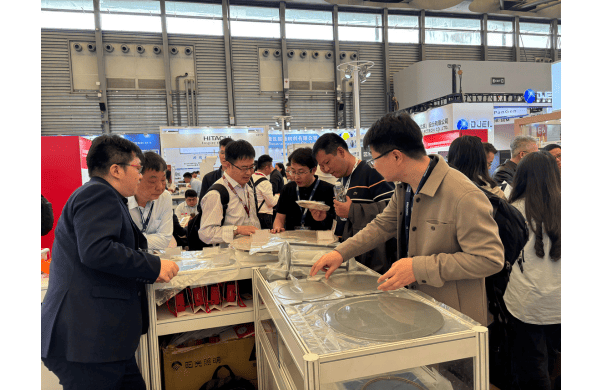 ヴェテクシミコンは、2025年の上海セミコン国際展示会で輝いています
